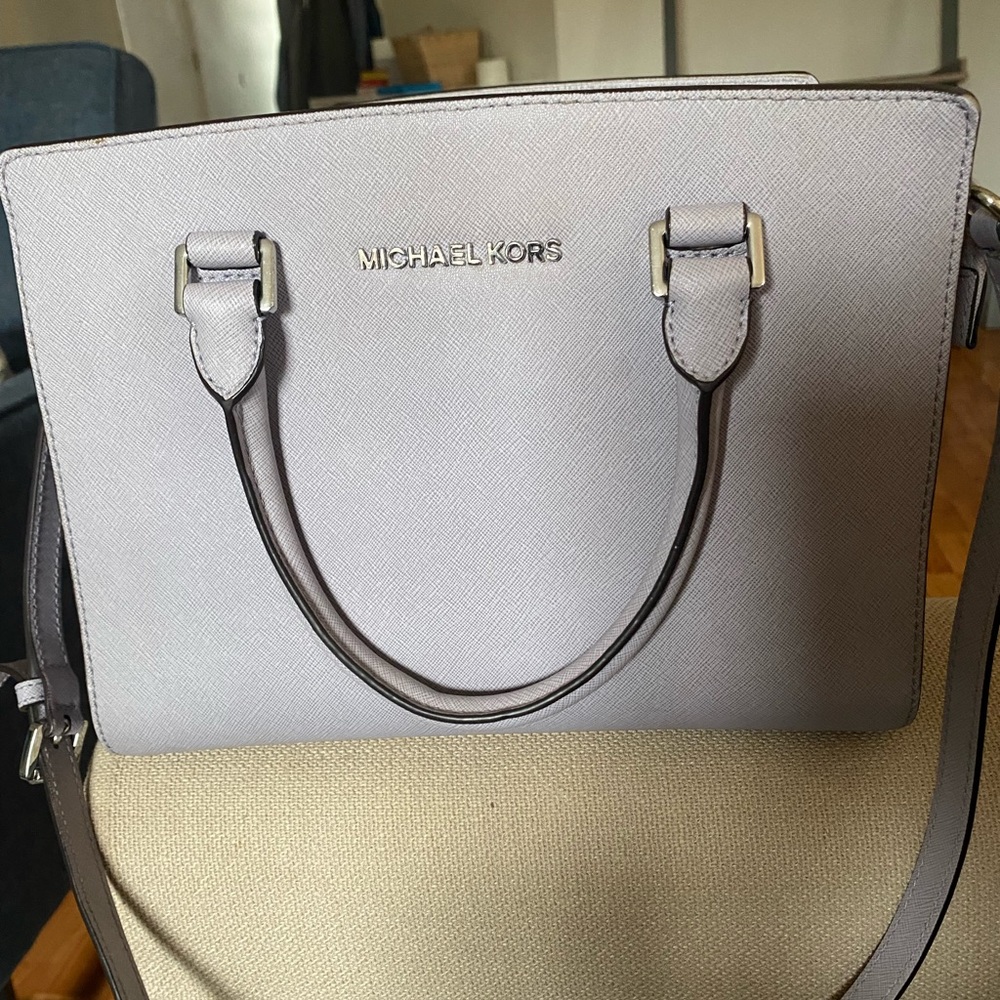 Micheal Kors purse
